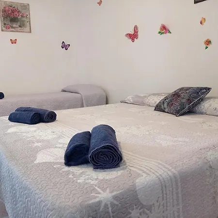 Sweet Apartment *