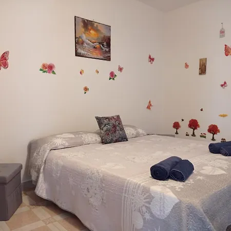 Apartment Sweet *
